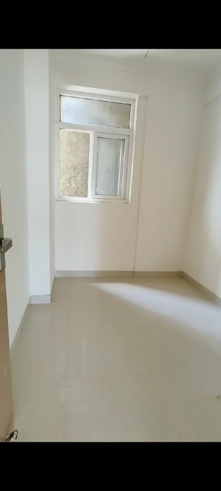 Room, pareena-coban-residences 2.5 Bedroom 1550 Sq.Ft. Apartment In Sector 99a Gurgaon 8853043