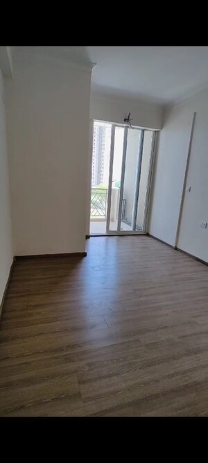 Room in 2.5 BHK Apartment at Pareena Coban Residences, Sector 99a – for Sale