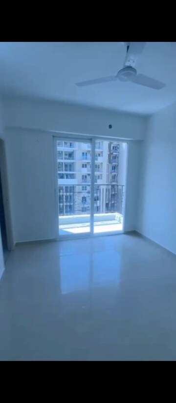 Room in 2 BHK Apartment at Signature The Millennia 2, Sector 37d – for Rent