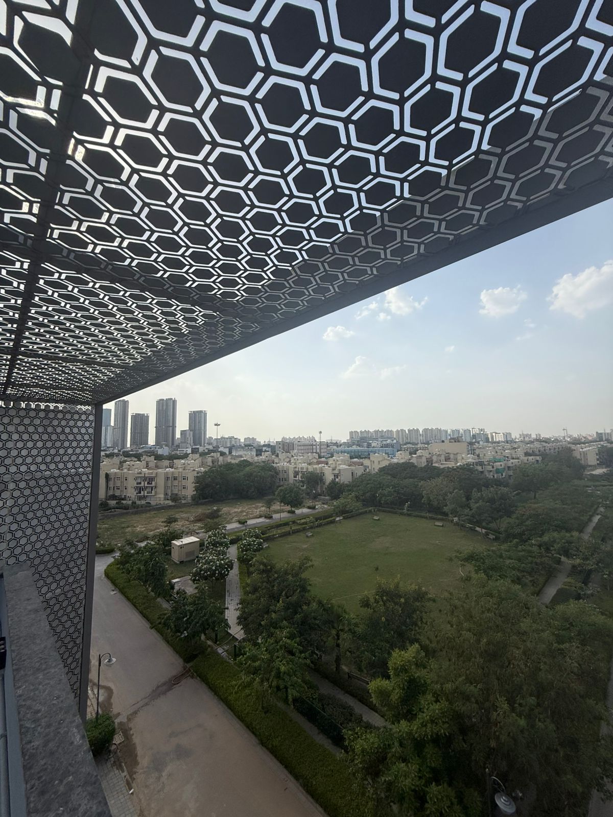 4 BHK + Pooja Room,Servant Room Builder Floor For Sale in Emaar MGF Emerald Hills