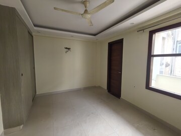 Room in 4 BHK Apartment at SS Mayfield Gardens, Sector 51 – for Rent