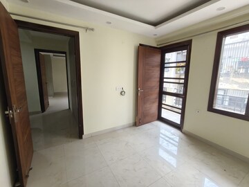 Room in 4 BHK Apartment at SS Mayfield Gardens, Sector 51 – for Rent