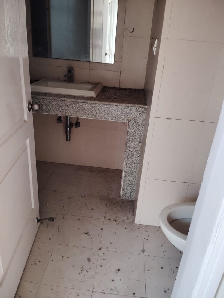 Bathroom, raheja-atharva 3 Bedroom 1808 Sq.Ft. Apartment In Sector 109 Gurgaon 8853135