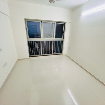 Room in 2 BHK Apartment at Amanora Ascent Towers, Amanora Park Town – for Sale