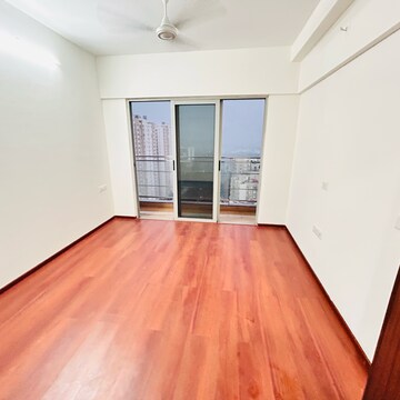 Room in 2 BHK Apartment at Amanora Ascent Towers, Amanora Park Town – for Sale