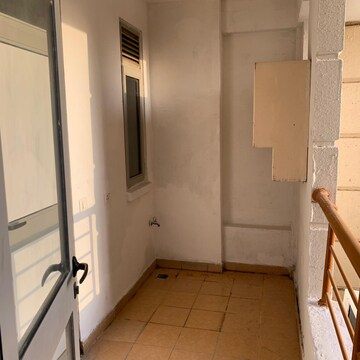 Bathroom in 4 BHK Apartment at Jaypee Imperial Court, Sector 128 – for Rent