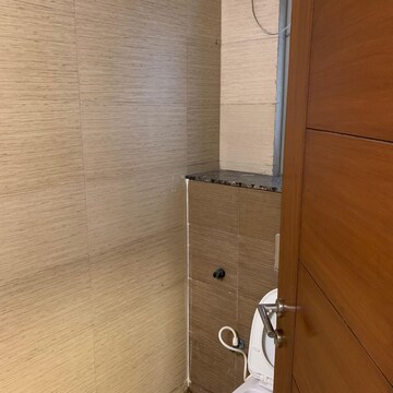 Bathroom in 4 BHK Apartment at Jaypee Imperial Court, Sector 128 – for Rent