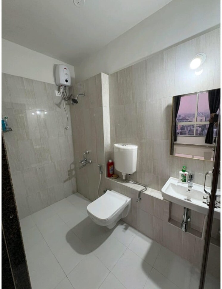 Bathroom, kalpataru-immensa 2 Bedroom 538 Sq.Ft. Apartment In Kolshet Road Thane 8853185
