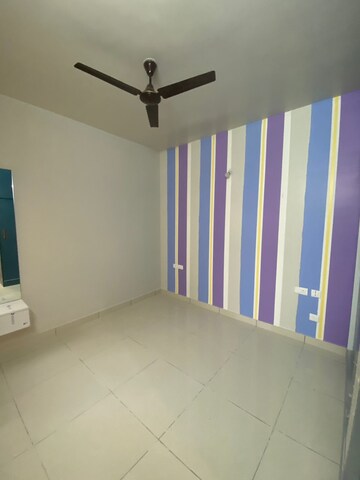 Room in 3 BHK Apartment at Prestige Finsbury Park Regent, Bagaluru – for Rent