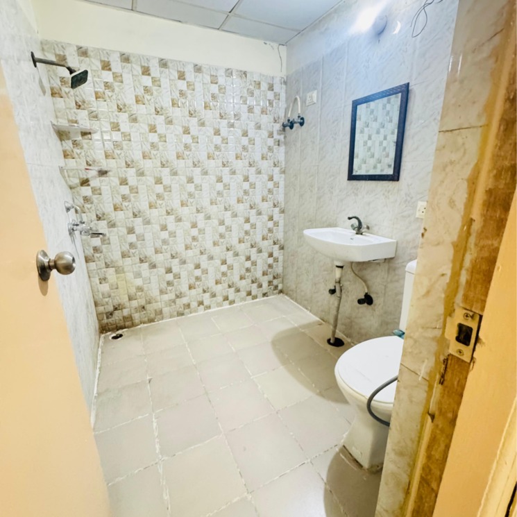 Bathroom, antriksh-golf-view 3 Bedroom 1480 Sq.Ft. Apartment In Sector 78 Noida 8853274