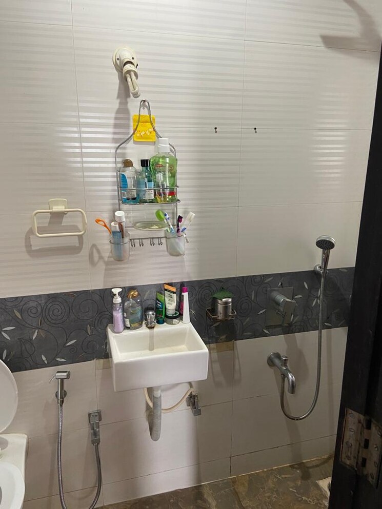 Master Bedroom, panchvati-chs-powai 3 Bedroom 1300 Sq.Ft. Apartment In Powai Mumbai 8853284