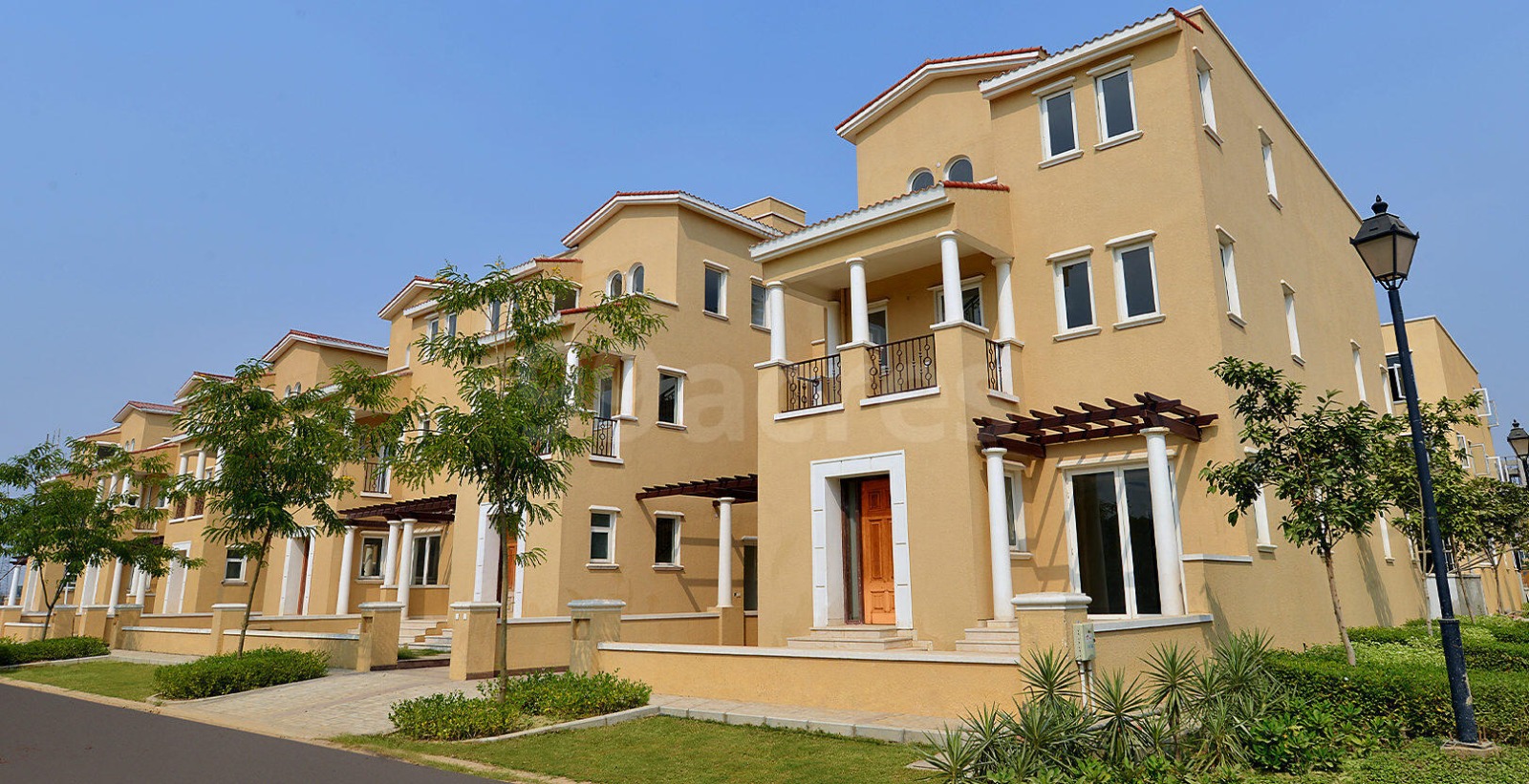 4 BHK + Pooja Room,Servant Room 5605 Sq.Ft. Villa in Emaar Marbella