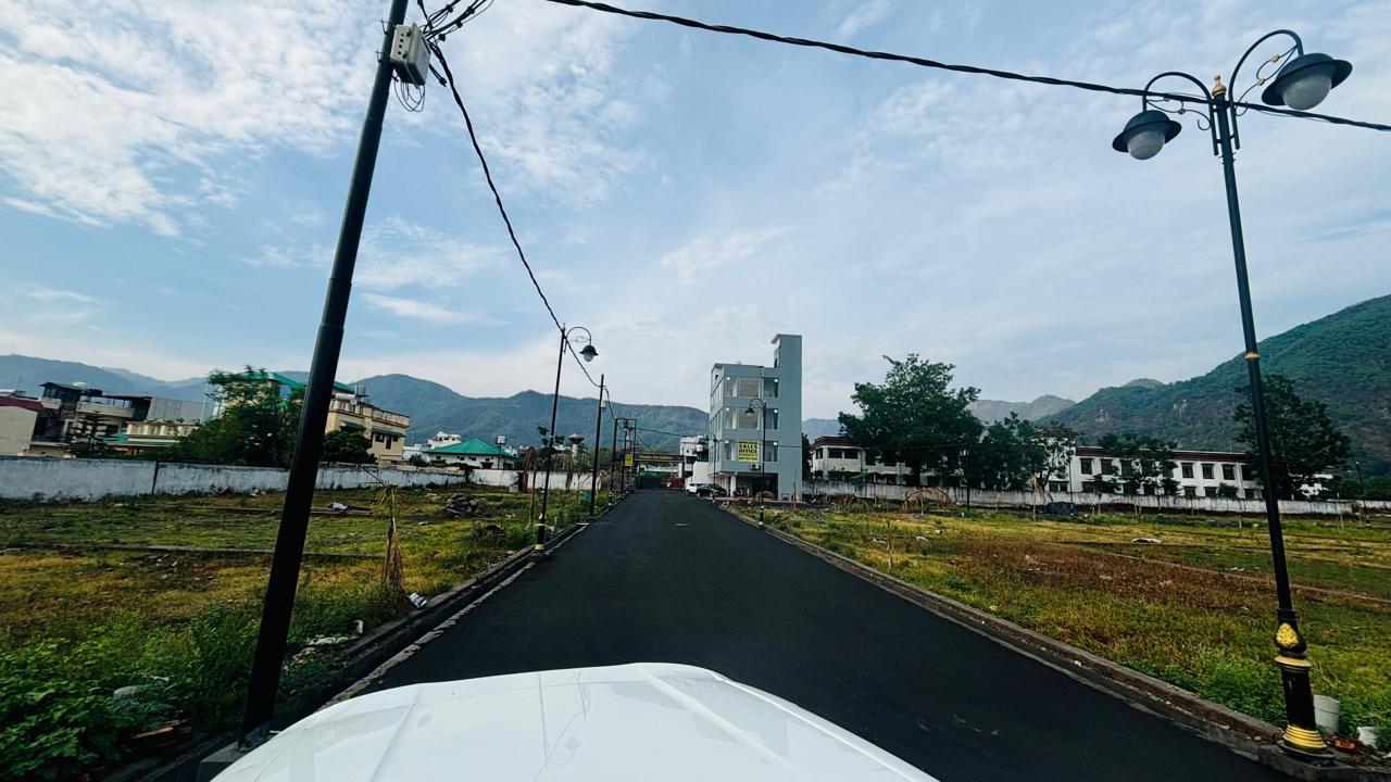 Plot For Sale in Pacific Golf Estate