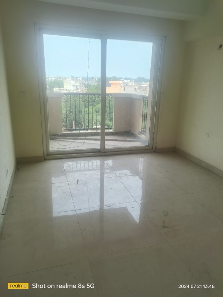 Room, puri-emerald-bay 2 Bedroom 1550 Sq.Ft. Apartment In Sector 104 Gurgaon 8853336