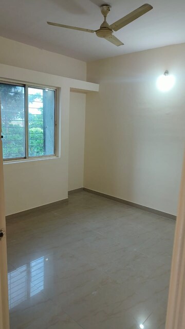 Room in 2 BHK Apartment at Aarav Ambience, Kharadi – for Rent