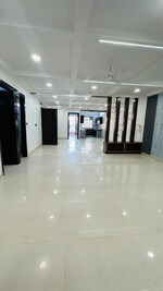 4 BHK + Study Room 290 Sq.Yd. Builder Floor in Green Field Colony 