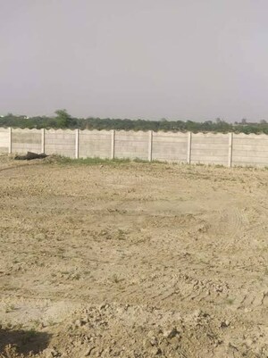  Plot For Sale in Gulavali