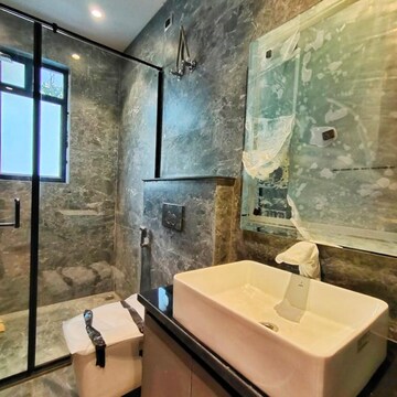 Bathroom in 4 BHK Builder Floor at S S Southend, Sector 49 – for Sale