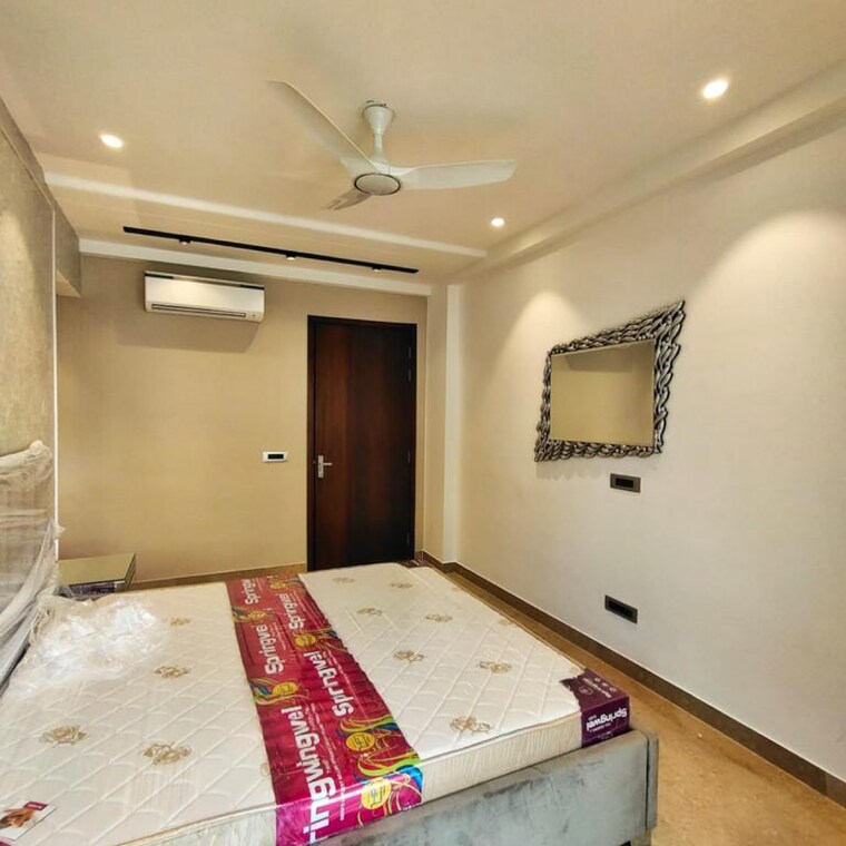 Bedroom, s-s-southend 4 Bedroom 360 Sq.Yd. Builder Floor In Sector 49 Gurgaon 8853486