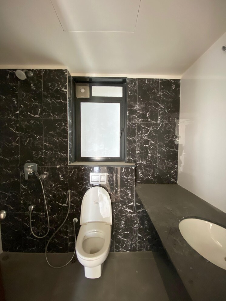 Bathroom, lodha-palava-trinity-a-to-c 3 Bedroom 1060 Sq.Ft. Apartment In Dombivli East Thane 8853464