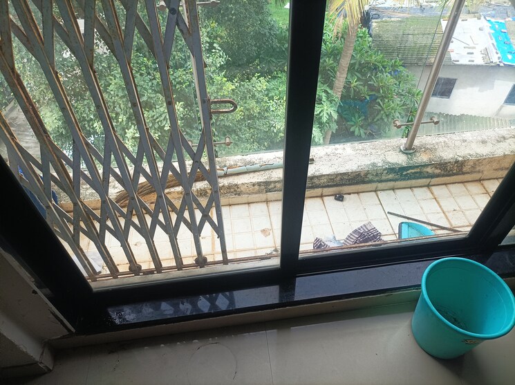 Balcony, kabra-galaxy 1 Bedroom 600 Sq.Ft. Apartment In Azad Nagar Thane 8853510