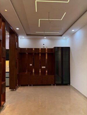 2 BHK Builder Floor For Sale in Sector 33