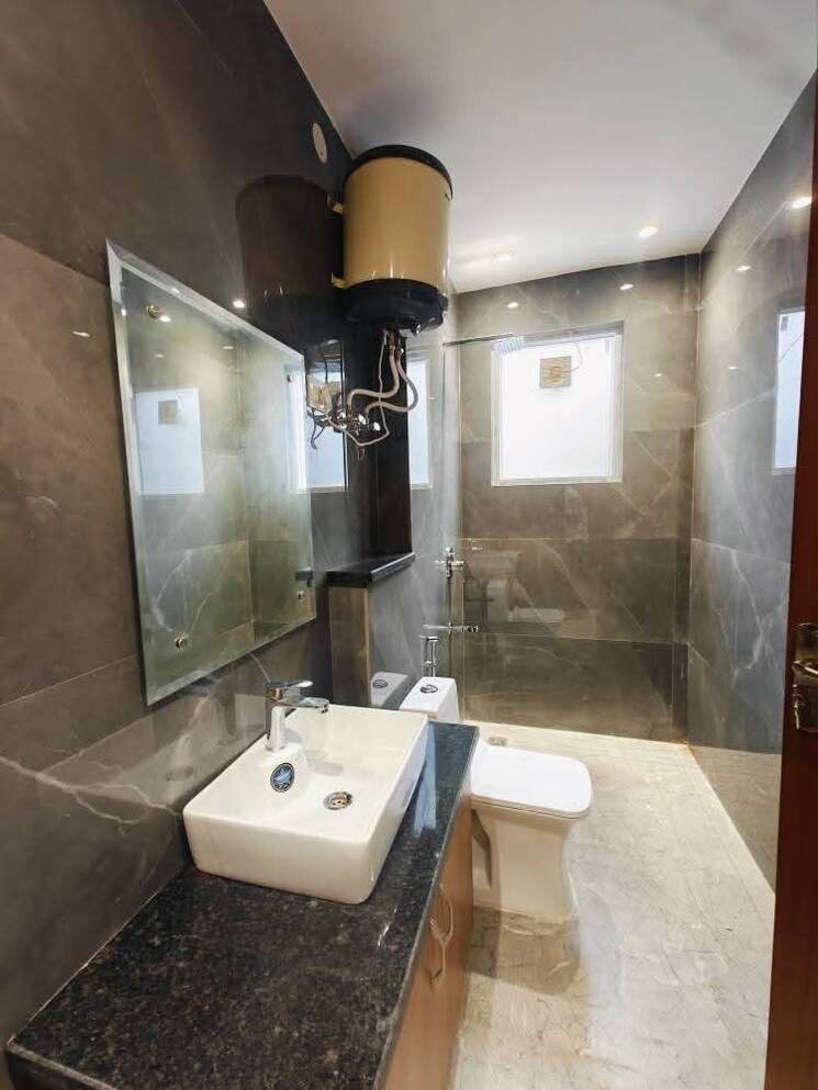 Bathroom, ansal-sushant-lok-i 1 Bedroom 120 Sq.Yd. Builder Floor In Sector 43 Gurgaon 8853511