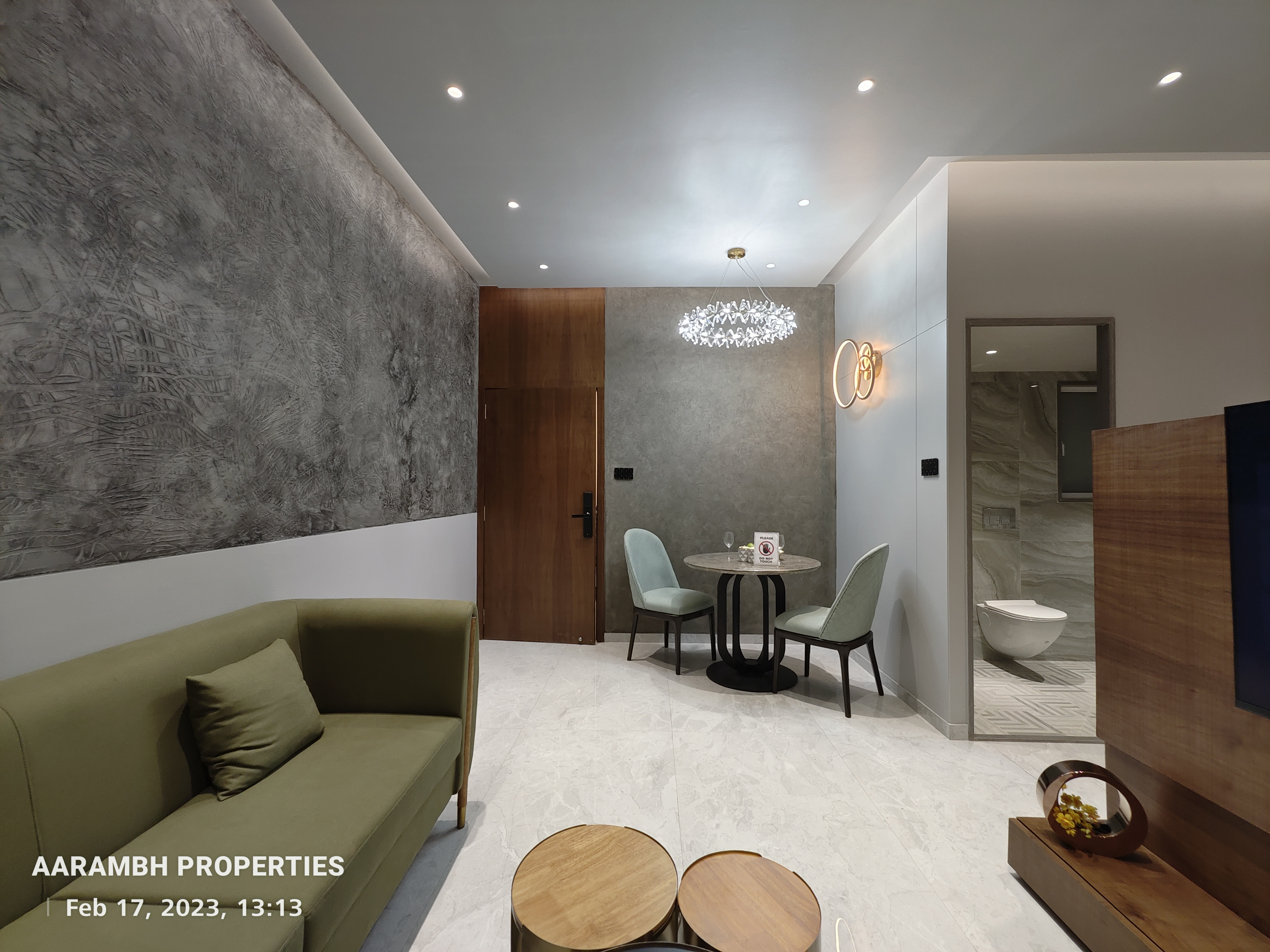 1 BHK 424 Sq.Ft. Apartment in Veena Synergy