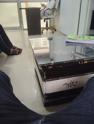 Team Area in  Shop at One Mart Mall, Vasundhara Sector 6 – for Rent