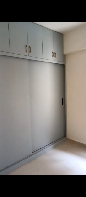 Room in 2 BHK Apartment at Signature The Millennia 2, Sector 37d – for Rent