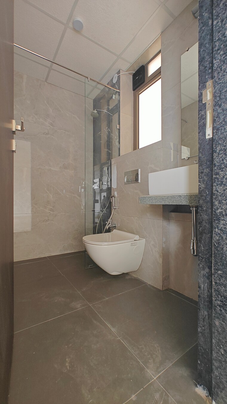 Bathroom, kolte-patil-vaayu 2 Bedroom 680 Sq.Ft. Apartment In Dahisar West Mumbai 8853627