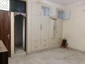 Building Lobby in 3 BHK Builder Floor at Sector 35 – for Sale