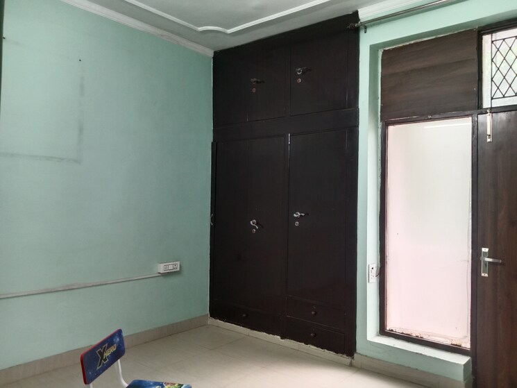Room, sector 35 3 Bedroom 1550 Sq.Ft. Builder Floor In Sector 35 Faridabad 8853640