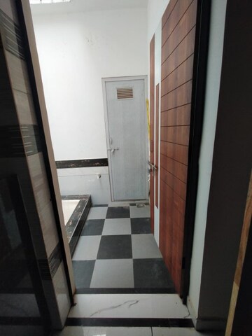  1 BHK Builder Floor at Nava Naroda – for Rent