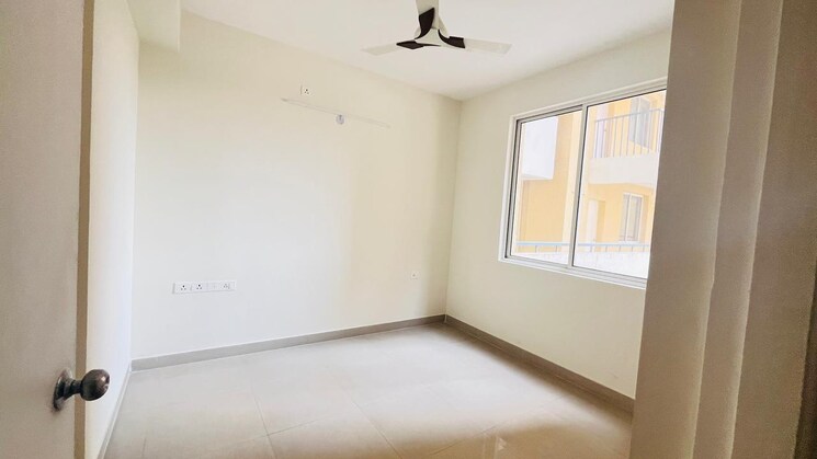 Room, sare-home 4 Bedroom 2040 Sq.Ft. Apartment In Sector 92 Gurgaon 8853639