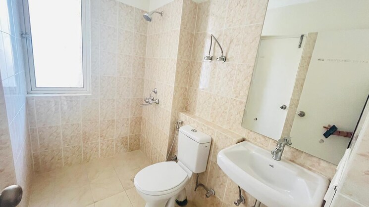 Bathroom, sare-home 4 Bedroom 2040 Sq.Ft. Apartment In Sector 92 Gurgaon 8853639