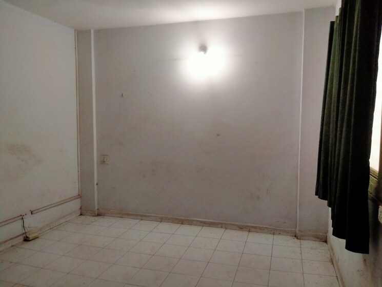 Room, nanpura 2 Bedroom 1050 Sq.Ft. Apartment In Nanpura Surat 8853659