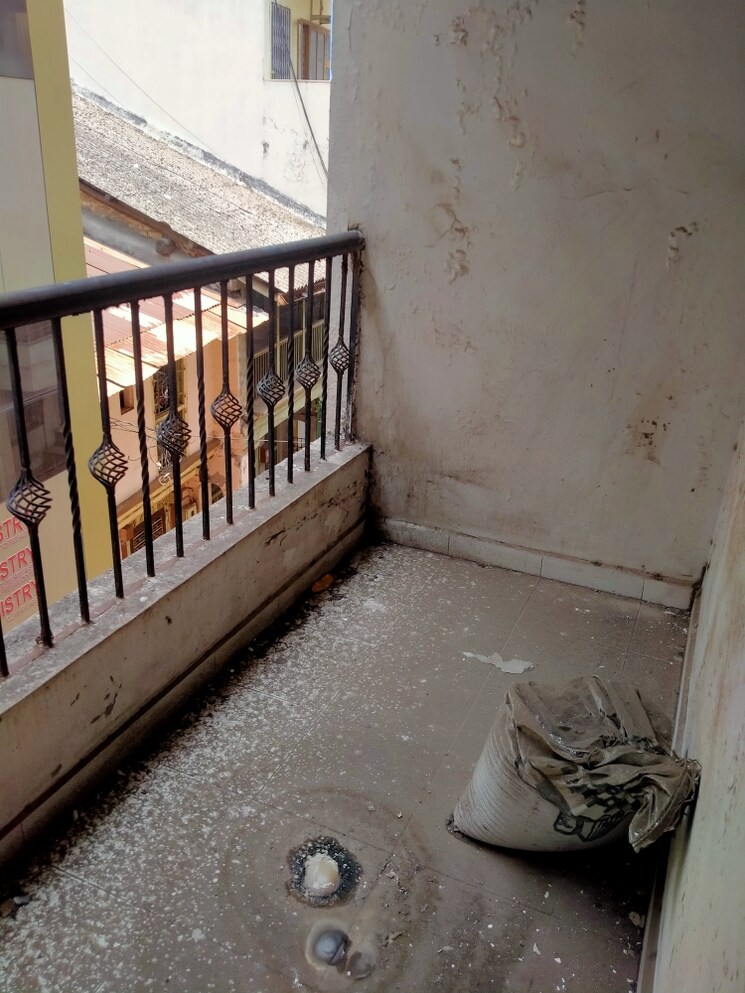 Balcony, nanpura 2 Bedroom 1050 Sq.Ft. Apartment In Nanpura Surat 8853659