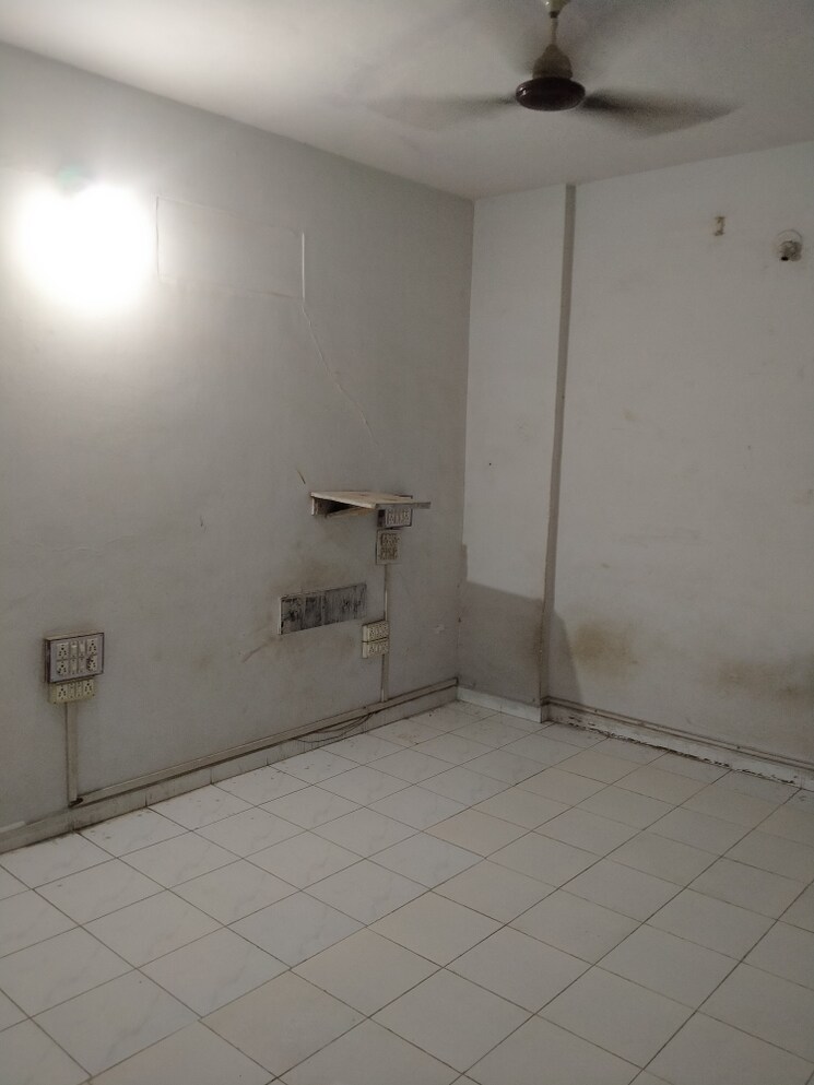 Bedroom, nanpura 2 Bedroom 1050 Sq.Ft. Apartment In Nanpura Surat 8853659