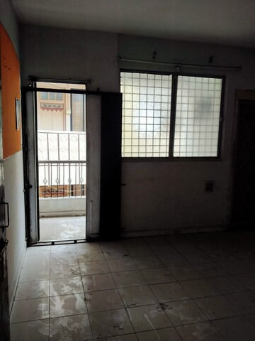 Room in 2 BHK Apartment at Nanpura – for Rent