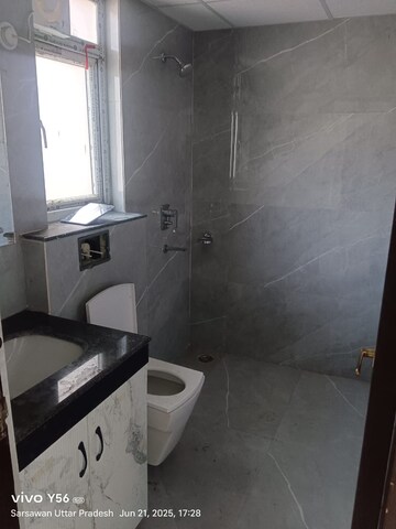 Bathroom in 3.5 BHK Apartment at Rishita Manhattan, Gomti Nagar – for Rent