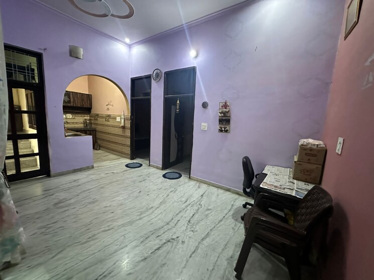  Parking, sector 23 2.5 Bedroom 1200 Sq.Ft. Villa In Sector 23 Gurgaon 8853824