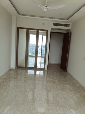 Room in 2 BHK Apartment at Sector 48 – for Sale