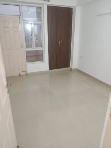 3 BHK Apartment For Rent in JM Aroma, Sector 75