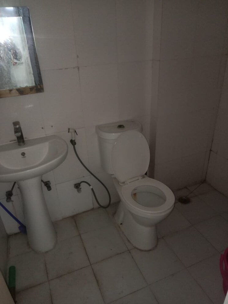 Attached Bathroom, jm-aroma 3 Bedroom 993 Sq.Ft. Apartment In Sector 75 Noida 8853721