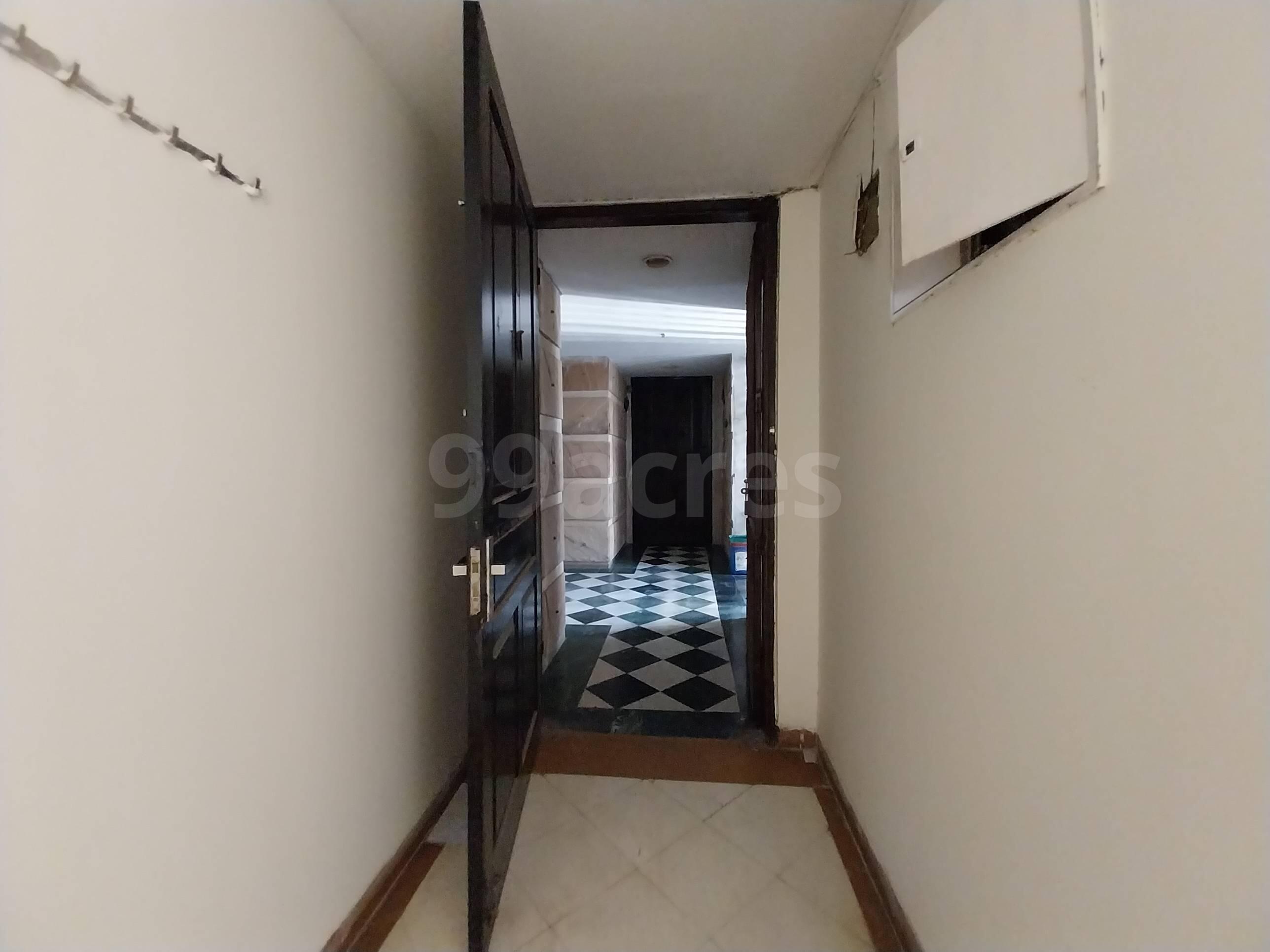 3 BHK + Pooja Room,Servant Room Apartment For Sale in Puri Pranayam