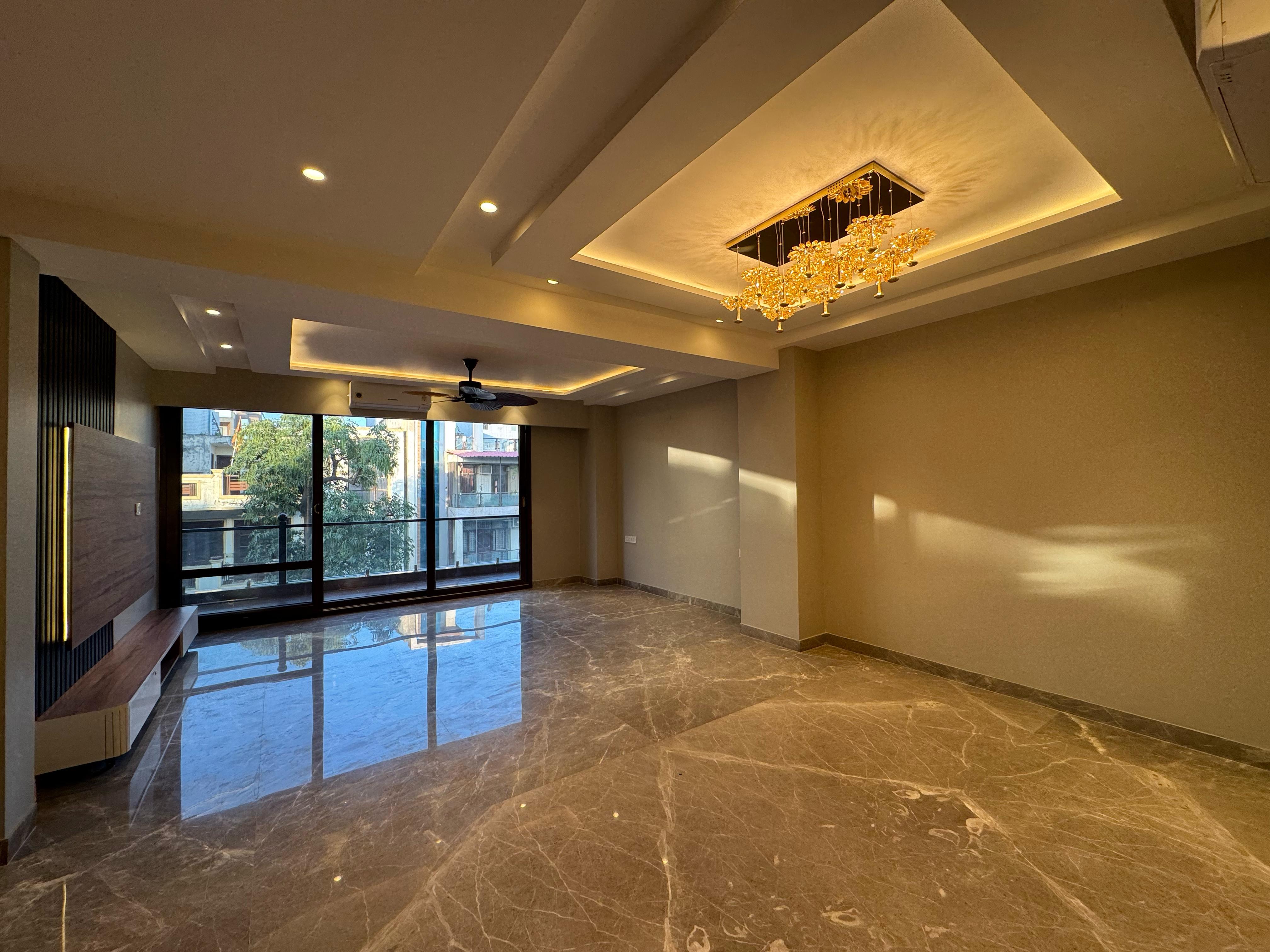 4 BHK + Pooja Room,Servant Room,Study Room,Extra Room Apartment For Sale in B Block Greater KailasH-1