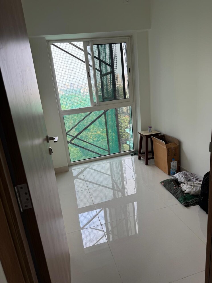 Bedroom, shapoorji-pallonji-siennaa 2 Bedroom 721 Sq.Ft. Apartment In Kandivali East Mumbai 8853761