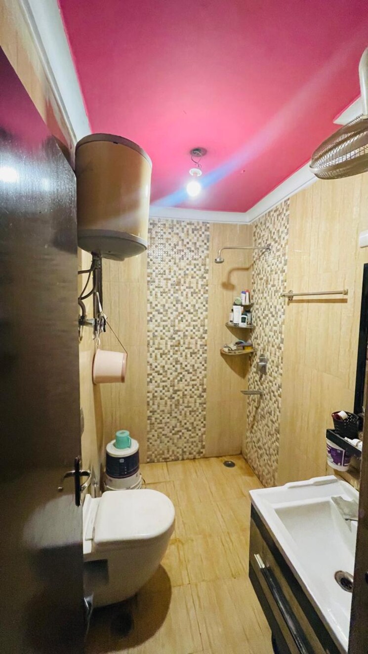 Bathroom, tarika-cghs 3 Bedroom 1850 Sq.Ft. Apartment In Sector 43 Gurgaon 8853779
