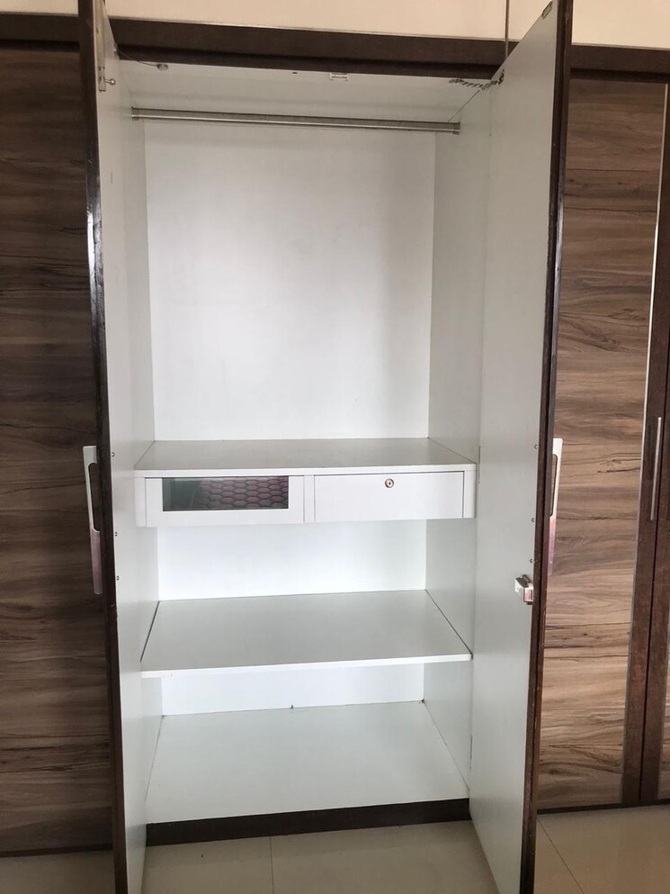 Bathroom, tulsi-apartment-chembur 3 Bedroom 1480 Sq.Ft. Apartment In Chembur Mumbai 8853771